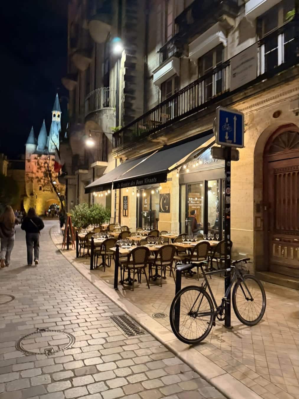 Au Gueuleton, place du Palais : on a poussé la porte du repaire des bons vivants